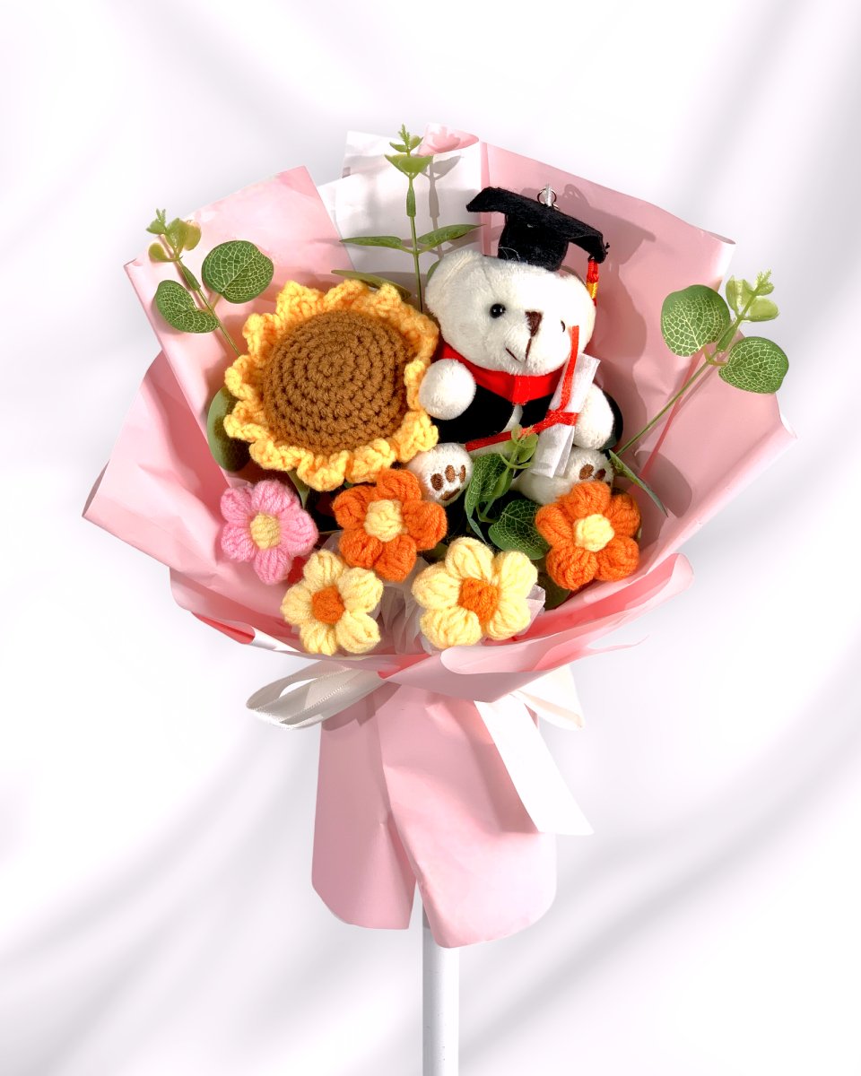 Kuma - Graduation Bear Crochet Flower Bouquet - Flower - Pink - Preserved Flowers & Fresh Flower Florist Gift Store